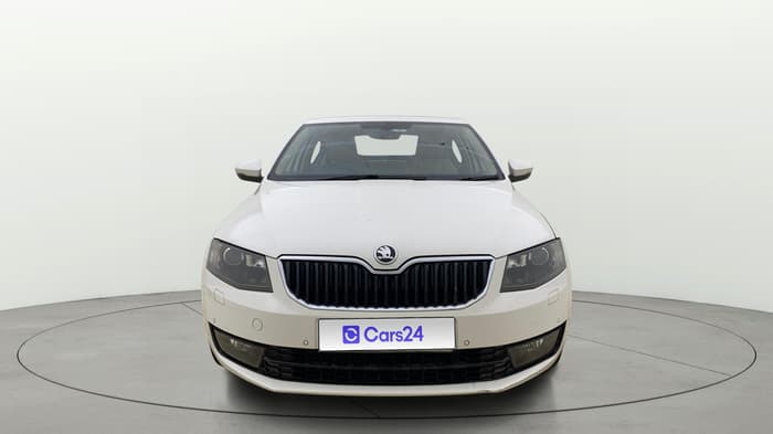 2017 Skoda Octavia AMBITION PLUS AT 1.8 TSI, Petrol, Automatic, 64,017 km, Front