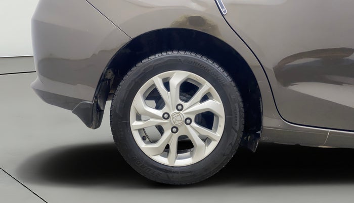 2018 Honda Amaze 1.2L I-VTEC V CVT, Petrol, Automatic, 1,14,082 km, Right Rear Wheel