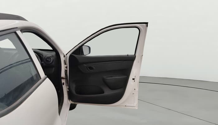 2020 Renault Kwid RXL, Petrol, Manual, 98,704 km, RHS Front Door