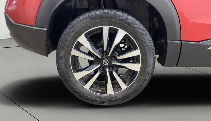 2020 Nissan Kicks XV 1.5, Petrol, Manual, 1,05,805 km, Right Rear Wheel