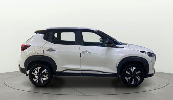 2024 Nissan MAGNITE N-Connecta B4D 1.0 Petrol AMT Dual Tone, Petrol, Automatic, 16,035 km, Right Side View