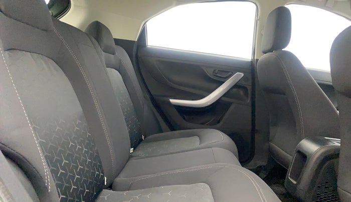 2022 Tata NEXON XMA SUNROOF PETROL, Petrol, Automatic, 17,562 km, Right Side Rear Door Cabin