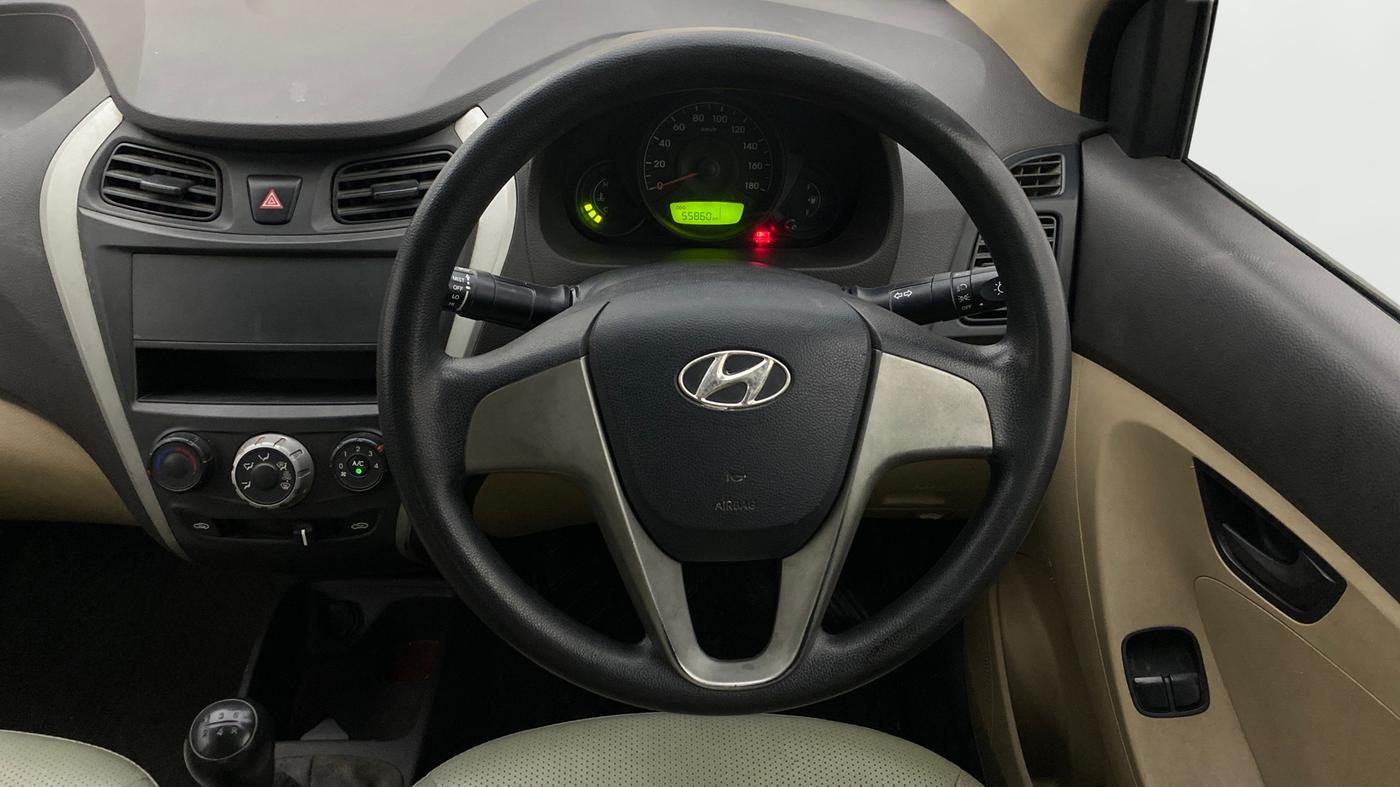 2017 Hyundai Eon ERA +, Petrol, Manual, 55,860 km, Steering Wheel Close Up
