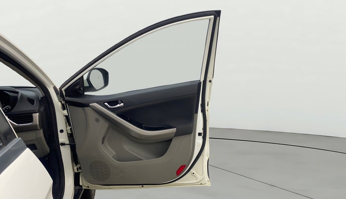 2018 Tata NEXON XZA PLUS PETROL, Petrol, Automatic, 44,976 km, RHS Front Door