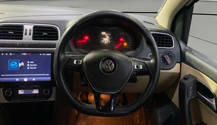 2015 Volkswagen Polo HIGHLINE1.2L, Petrol, Manual, 60,356 km, Steering Wheel Close Up