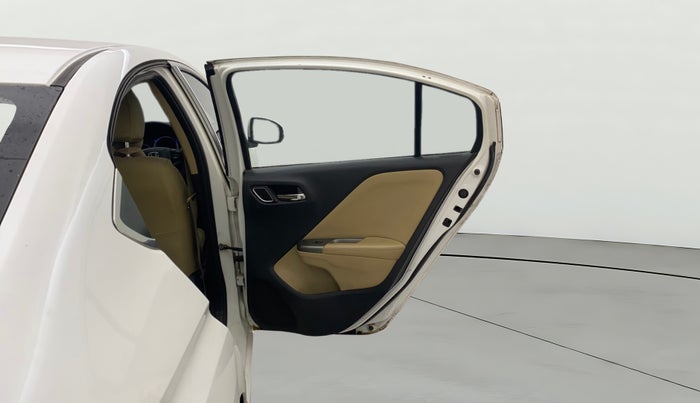 2017 Honda City 1.5L I-VTEC ZX CVT, CNG, Automatic, 1,05,488 km, RHS Rear Door