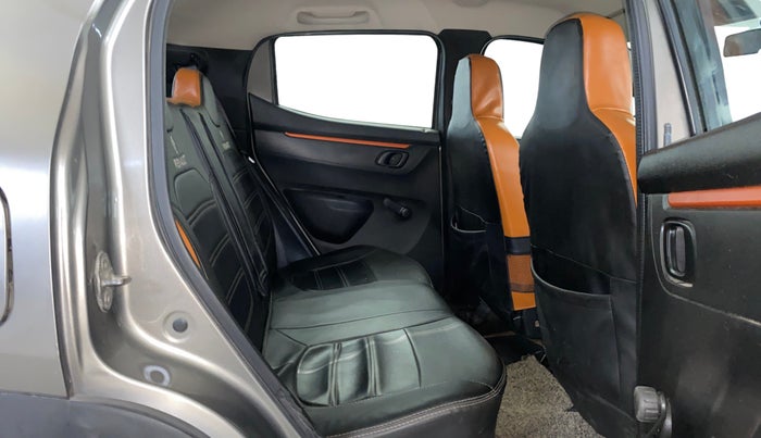 2019 Renault Kwid CLIMBER 1.0, Petrol, Manual, 88,945 km, Right Side Rear Door Cabin