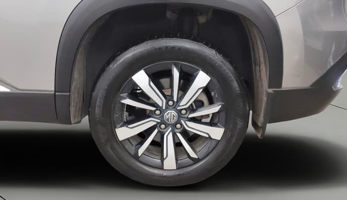 2020 MG HECTOR SHARP 1.5 DCT PETROL, Petrol, Automatic, 74,813 km, Left Rear Wheel