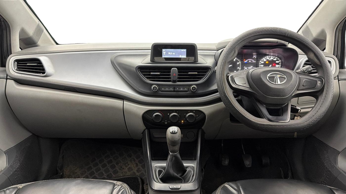 2020 Tata ALTROZ XE PETROL, Petrol, Manual, 51,027 km, Dashboard