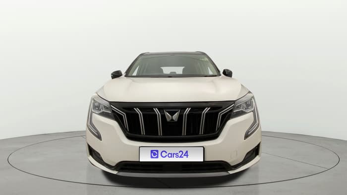 2023 Mahindra XUV700 AX 5 P MT 5 STR, Petrol, Manual, 26,910 km, Front
