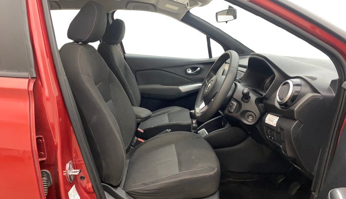 2020 Nissan Kicks XV 1.5, Petrol, Manual, 1,05,805 km, Right Side Front Door Cabin