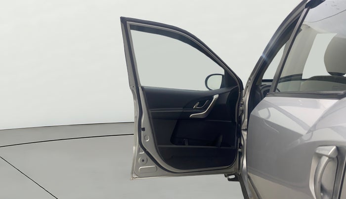 2018 Mahindra XUV500 W9 AT, Diesel, Automatic, 75,785 km, LHS Front Door