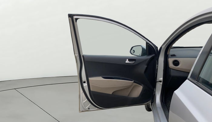 2015 Hyundai Xcent S 1.2, Petrol, Manual, 42,085 km, LHS Front Door