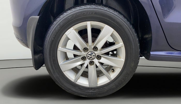 2015 Volkswagen Polo HIGHLINE1.2L, Petrol, Manual, 87,719 km, Right Rear Wheel