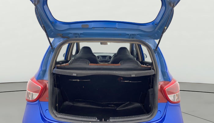 2017 Hyundai Grand i10 SPORTZ 1.2 KAPPA VTVT, Petrol, Manual, 42,010 km, Boot Open Zoomed View