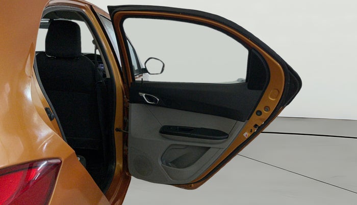 2017 Tata Tiago XZ PETROL, Petrol, Manual, 37,521 km, RHS Rear Door