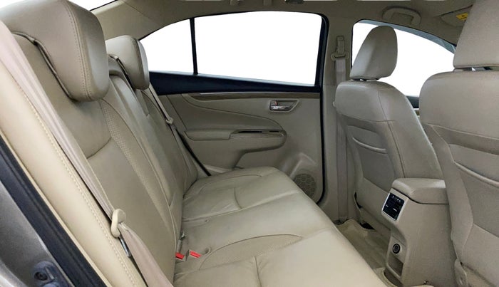 2018 Maruti Ciaz ALPHA 1.5 SHVS PETROL, Petrol, Manual, 64,532 km, Right Side Rear Door Cabin