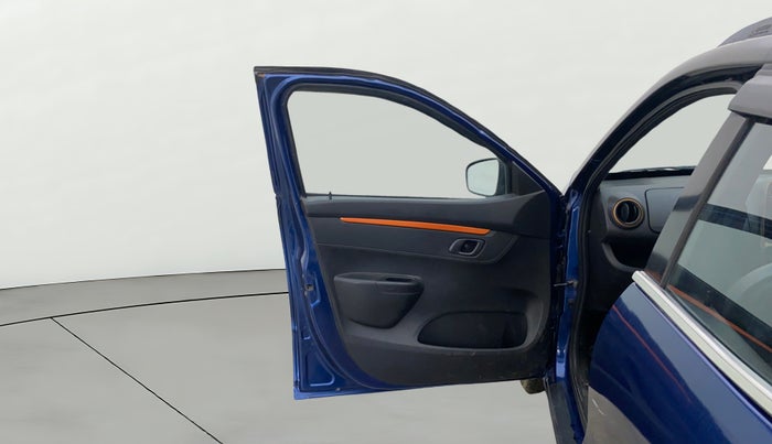 2018 Renault Kwid CLIMBER 1.0, Petrol, Manual, 63,246 km, LHS Front Door