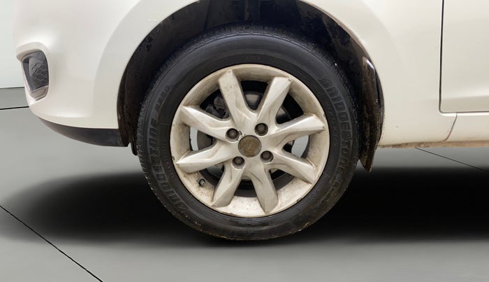 2014 Tata Zest XT PETROL, Petrol, Manual, 77,764 km, Left Front Wheel