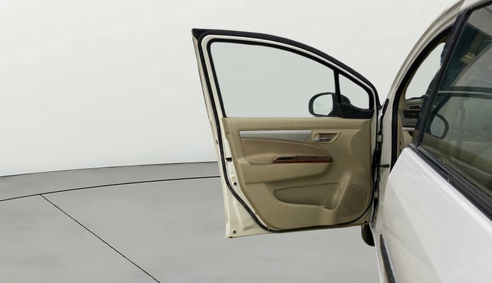 2015 Maruti Ertiga VXI CNG, CNG, Manual, 72,278 km, LHS Front Door