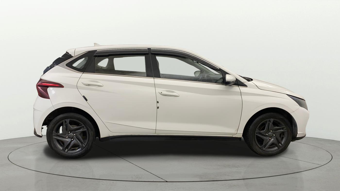 2022 Hyundai NEW I20 SPORTZ 1.2 MT, Petrol, Manual, 19,259 km, Right Side View