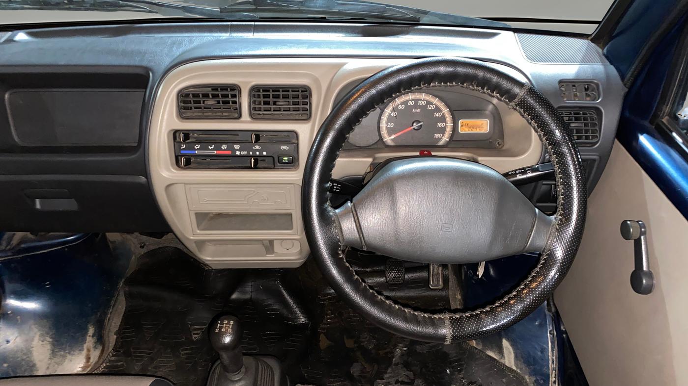 2014 Maruti Eeco 5 STR WITH A/C+HTR, Petrol, Manual, 22,466 km, Steering Wheel Close Up