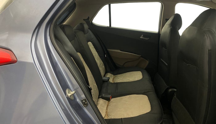 2014 Hyundai Grand i10 SPORTZ 1.2 KAPPA VTVT, Petrol, Manual, 74,156 km, Right Side Rear Door Cabin