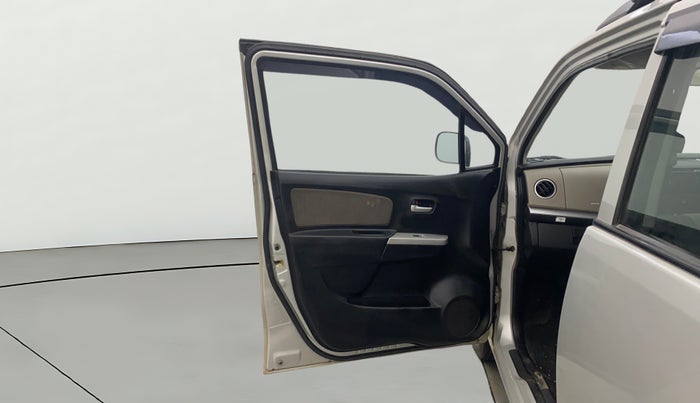 2015 Maruti Wagon R 1.0 LXI CNG, CNG, Manual, 1,03,785 km, LHS Front Door