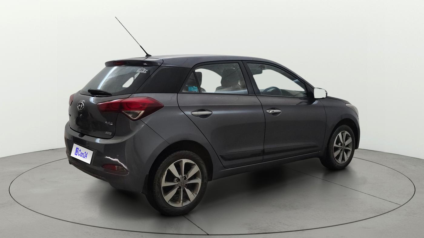 2016 Hyundai Elite i20 ASTA 1.2, Petrol, Manual, 1,03,459 km, Right Back Diagonal