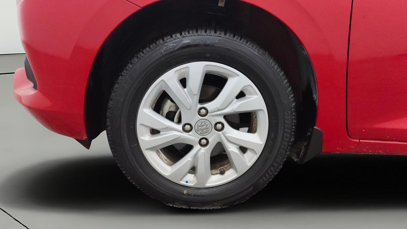 2024 Maruti Swift ZXi AMT, Petrol, Automatic, 31,321 km, Left Front Wheel