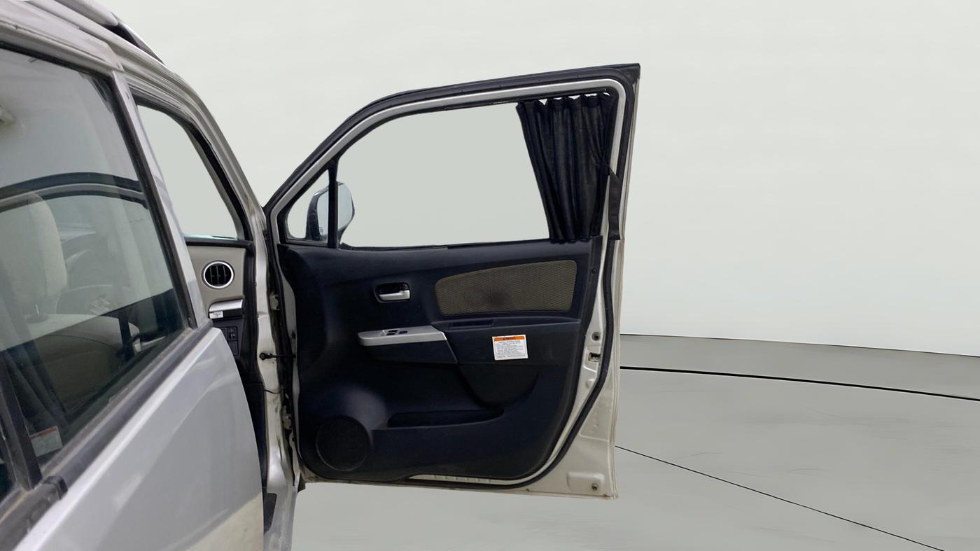 2014 Maruti Wagon R 1.0 LXI CNG, CNG, Manual, 77,391 km, RHS Front Door