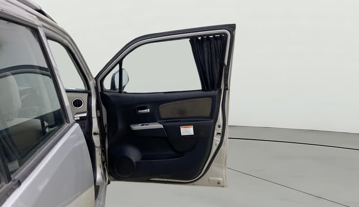 2014 Maruti Wagon R 1.0 LXI CNG, CNG, Manual, 77,391 km, RHS Front Door