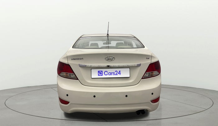 2014 Hyundai Verna FLUIDIC 1.6 VTVT EX, Petrol, Manual, 1,05,898 km, Back/Rear