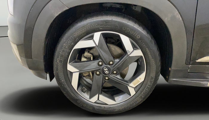 2022 Hyundai ALCAZAR 2.0 SIGNATURE (O) AT 6STR, CNG, Automatic, 32,844 km, Left Front Wheel