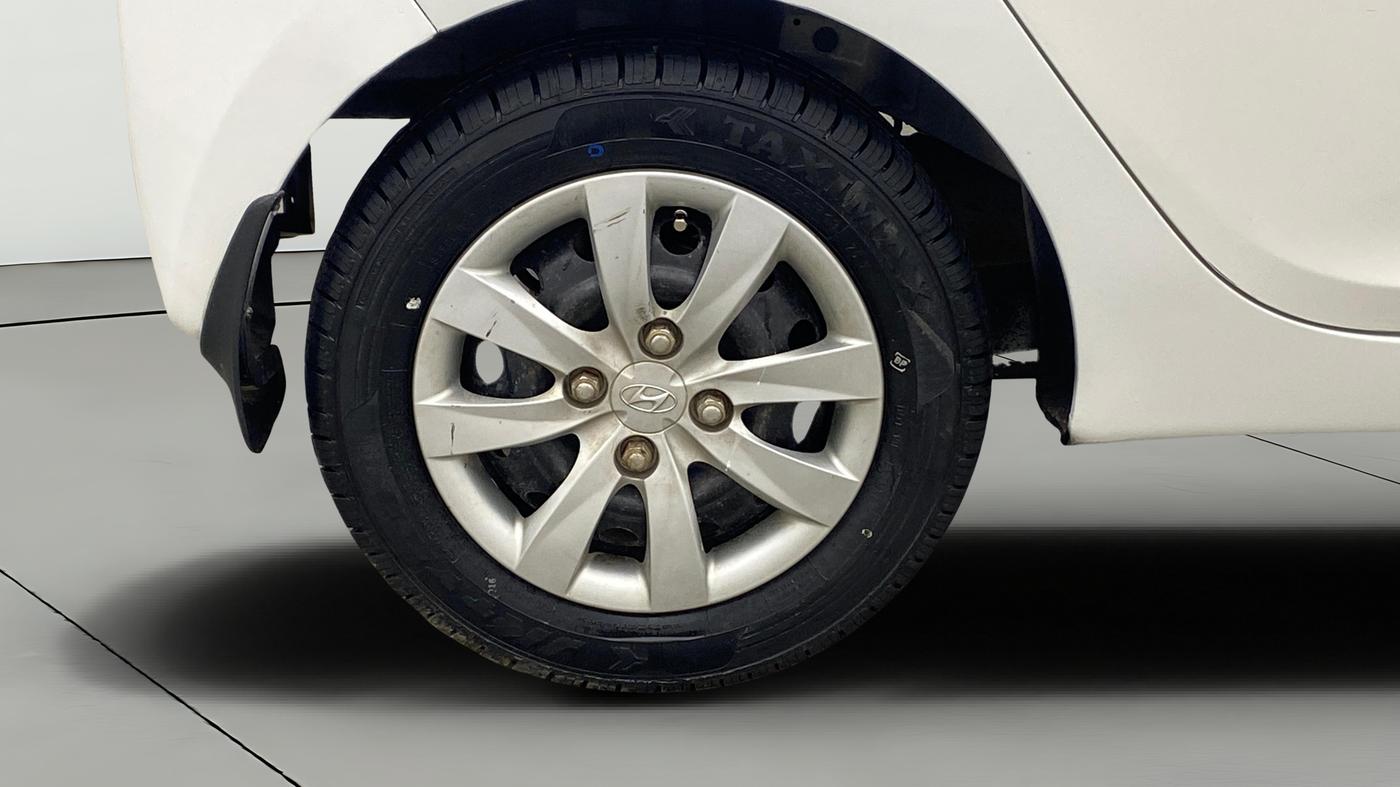 2013 Hyundai Eon MAGNA +, Petrol, Manual, 41,260 km, Right Rear Wheel