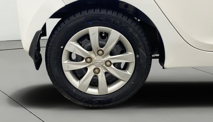 2013 Hyundai Eon MAGNA +, Petrol, Manual, 41,195 km, Right Rear Wheel