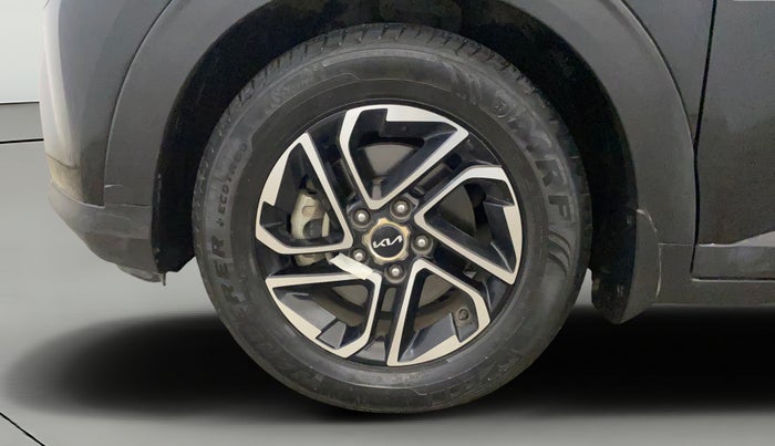 2022 KIA CARENS LUXURY PLUS 1.5 DIESEL AT 7 STR, Diesel, Automatic, 67,767 km, Left Front Wheel