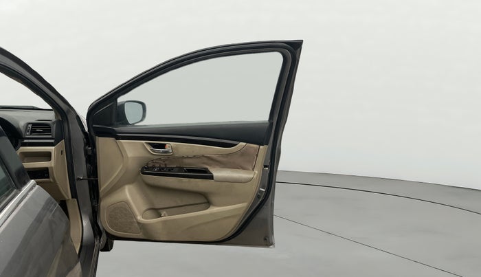 2018 Maruti Ciaz SIGMA 1.4 MT PETROL, Petrol, Manual, 80,412 km, RHS Front Door