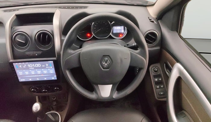 2017 Renault Duster RXL PETROL, Petrol, Manual, 51,961 km, Steering Wheel Close Up