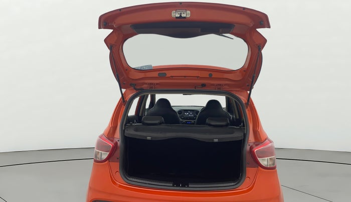 2017 Hyundai Grand i10 ASTA 1.2 KAPPA VTVT, Petrol, Manual, 36,070 km, Boot Door Open