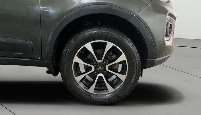 2020 Tata NEXON XZA PLUS PETROL, Petrol, Automatic, 45,523 km, Right Front Wheel