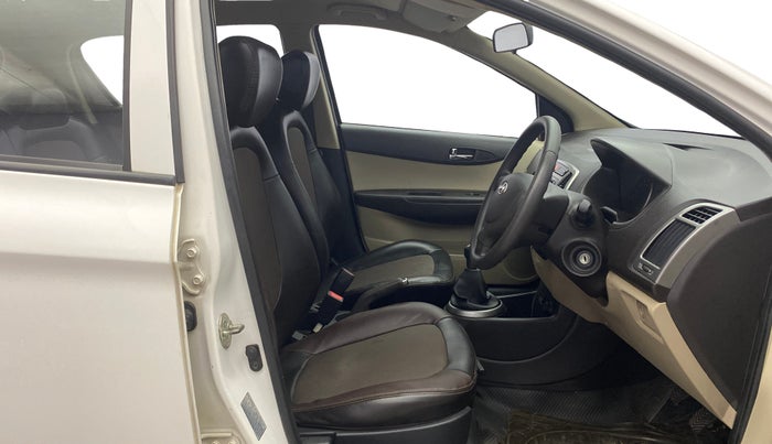 2013 Hyundai i20 MAGNA (O) 1.2, Petrol, Manual, 61,150 km, Right Side Front Door Cabin