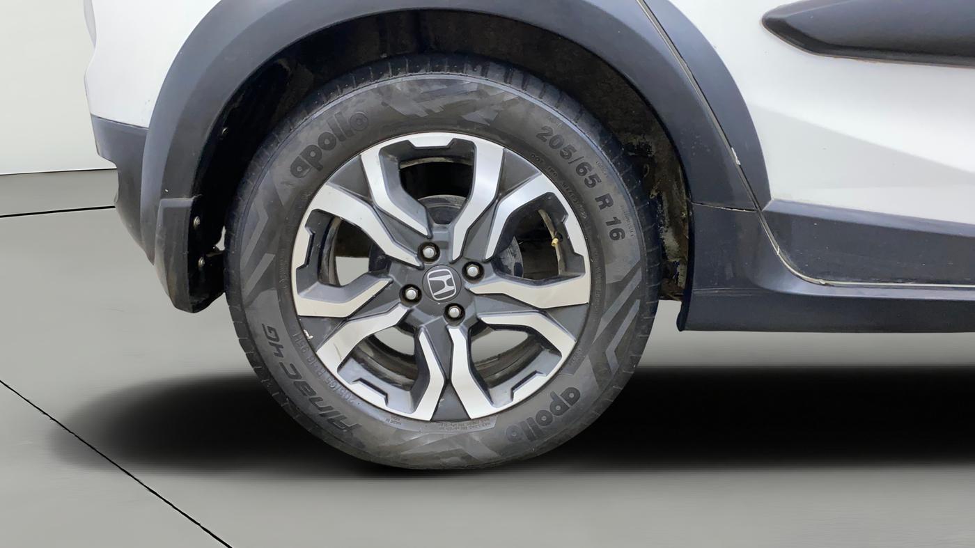 2018 Honda WR-V 1.2L I-VTEC VX MT, CNG, Manual, 1,03,667 km, Right Rear Wheel