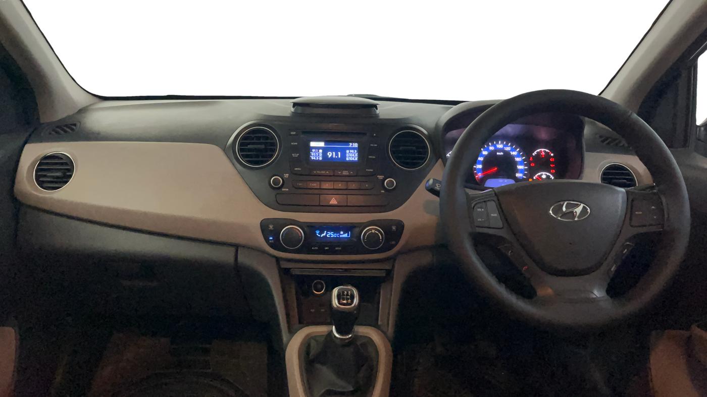 2015 Hyundai Xcent SX 1.2 (O), Petrol, Manual, 54,808 km, Dashboard