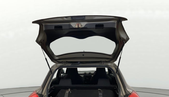 2019 Maruti Swift LXI, CNG, Manual, 69,834 km, Boot Door Open