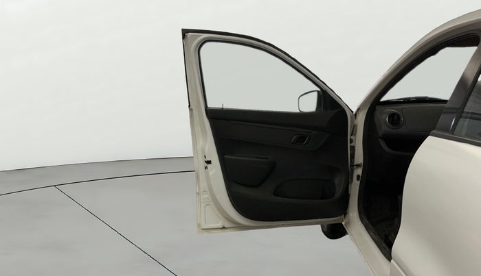 2017 Renault Kwid RXT 1.0 (O), Petrol, Manual, 32,177 km, LHS Front Door