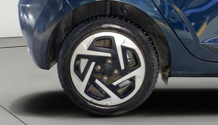 2023 Hyundai GRAND I10 NIOS SPORTZ AMT 1.2 KAPPA VTVT, Petrol, Automatic, 15,028 km, Right Rear Wheel