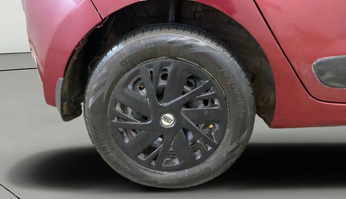 2014 Hyundai Grand i10 MAGNA 1.2 KAPPA VTVT, Petrol, Manual, 1,01,312 km, Right Rear Wheel