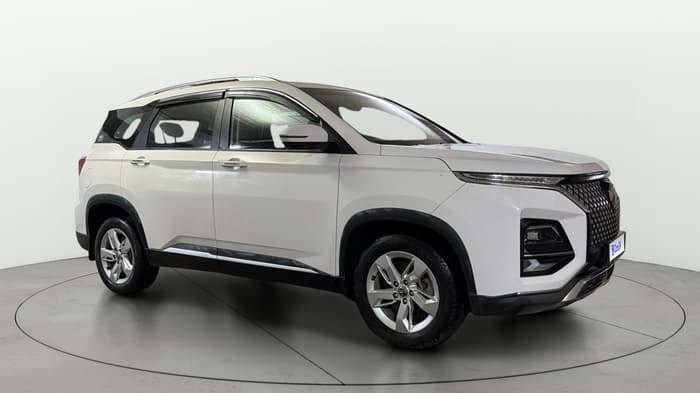 2023 MG HECTOR SHINE EX 1.5 PETROL CVT, Petrol, Automatic, 80,673 km, Right Front Diagonal