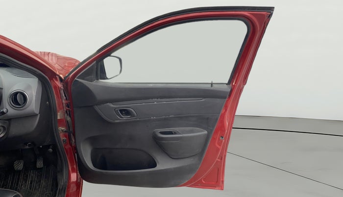 2017 Renault Kwid RXT 1.0 AMT, Petrol, Automatic, 70,086 km, RHS Front Door